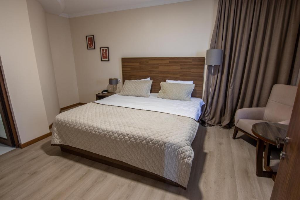 Beaumonde Garden Hotel